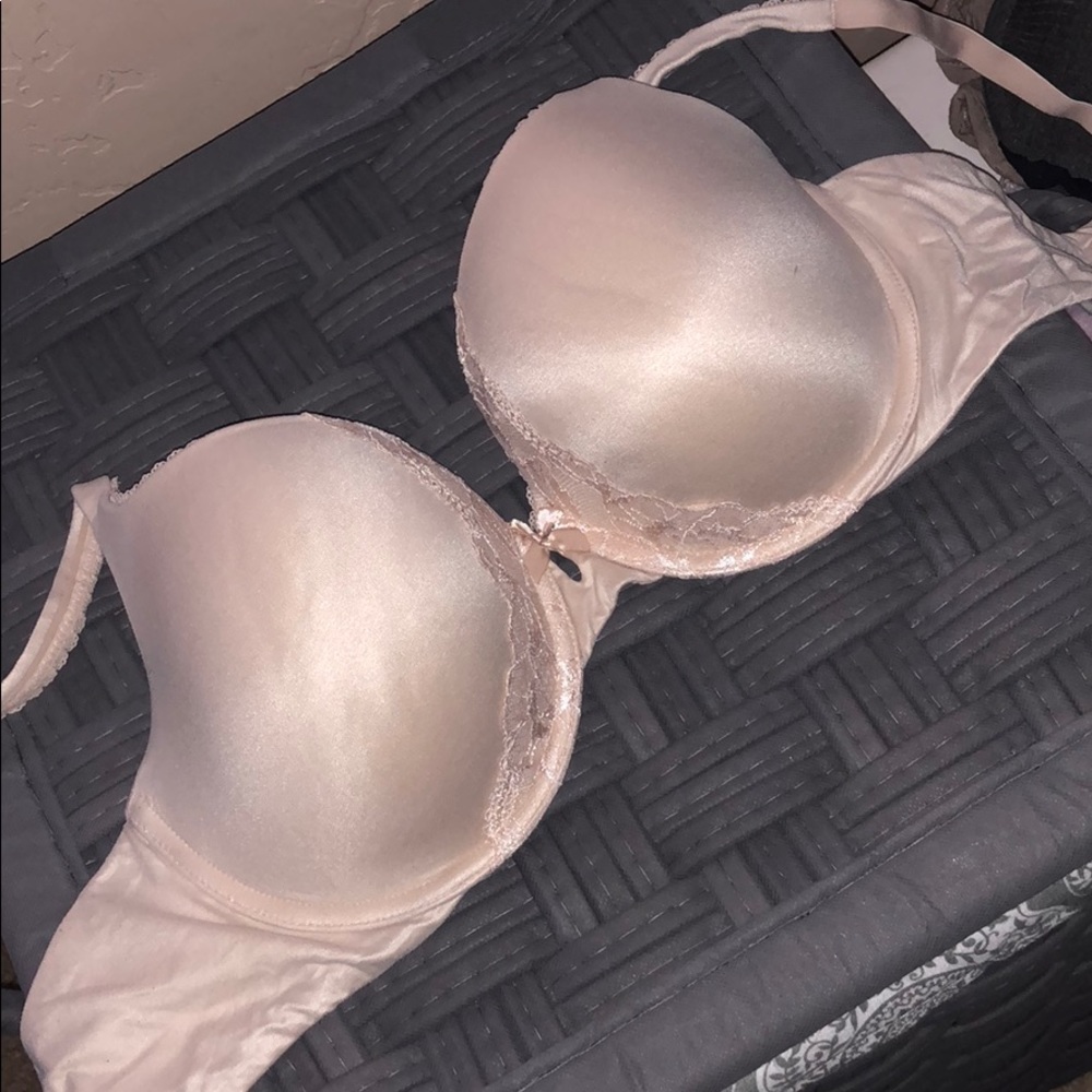 Beige VS bra